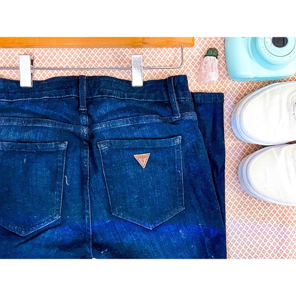 Guess | Midrise Dark Wash Skinny Jeans - Picture 3 of 3